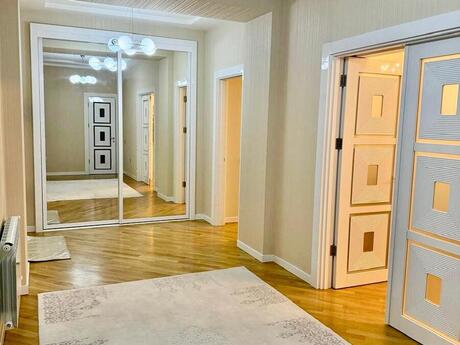 3 otaqlı yeni tikili - 8-ci mikrorayon q. - 145 m²