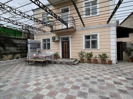 7 otaqlı həyət evi/bağ evi - Hövsan q. - 200 m²