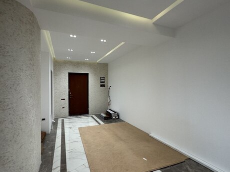 4 otaqlı yeni tikili - 28 May m. - 210 m²
