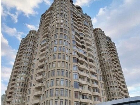 Объявление №6030245 - Баку, м. Шах Исмаил Хатаи, 3-комн., 165 м², 15/24 этаж