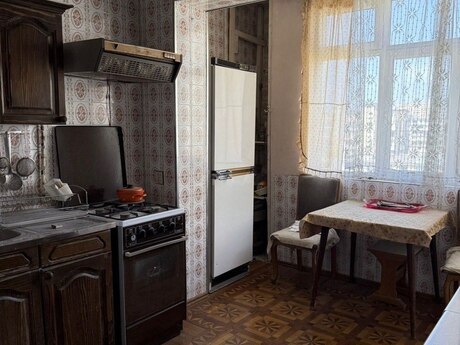 5 otaqlı köhnə tikili - Xalqlar Dostluğu m. - 125 m²