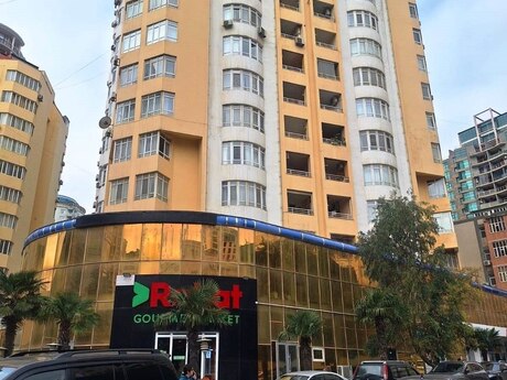 4 otaqlı yeni tikili - 28 May m. - 170 m²