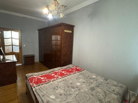 2 otaqlı köhnə tikili - Memar Əcəmi m. - 55 m²