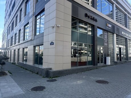 Obyekt - Ağ şəhər q. - 150 m²