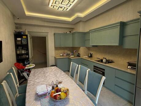 3 otaqlı yeni tikili - Ağ şəhər q. - 166 m²