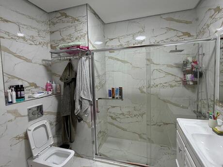 3 otaqlı yeni tikili - Ağ şəhər q. - 166 m²