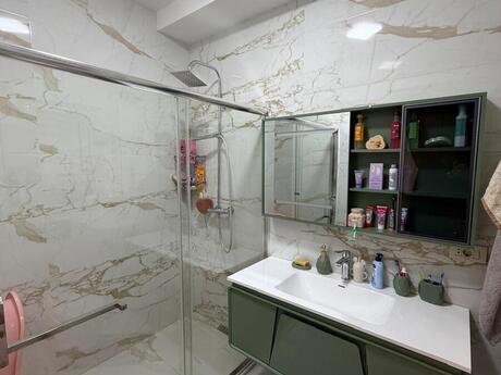 3 otaqlı yeni tikili - Ağ şəhər q. - 166 m²
