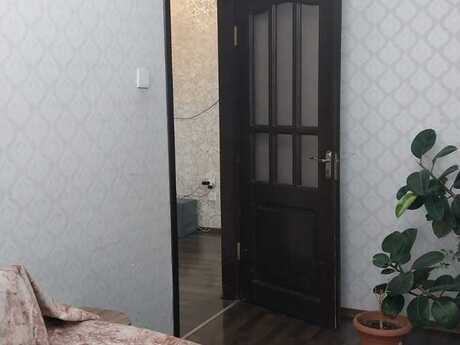 3 otaqlı köhnə tikili - Yeni Günəşli q. - 90 m²
