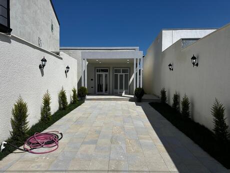 4 otaqlı həyət evi/bağ evi - Şüvəlan q. - 140 m²