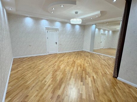 4 otaqlı yeni tikili - 8-ci mikrorayon q. - 160 m²