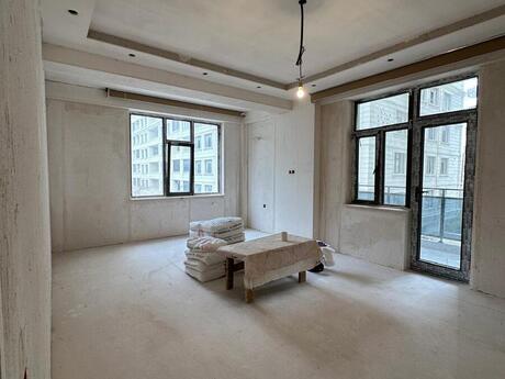 4 otaqlı yeni tikili - Gənclik m. - 146 m²