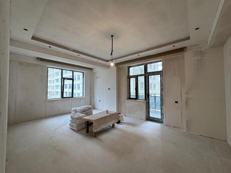 4 otaqlı yeni tikili - Gənclik m. - 146 m²