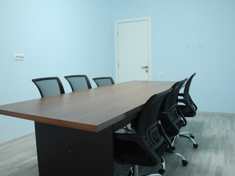 4 otaqlı ofis - 8 Noyabr m. - 177 m²