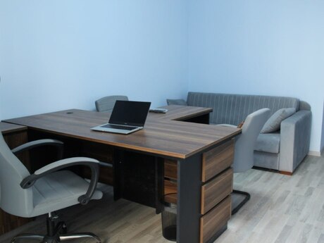 4 otaqlı ofis - 8 Noyabr m. - 177 m²
