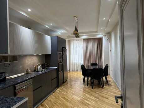 4 otaqlı yeni tikili - 28 May m. - 247 m²