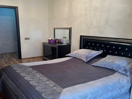 2 otaqlı köhnə tikili - 9-cu mikrorayon q. - 66 m²