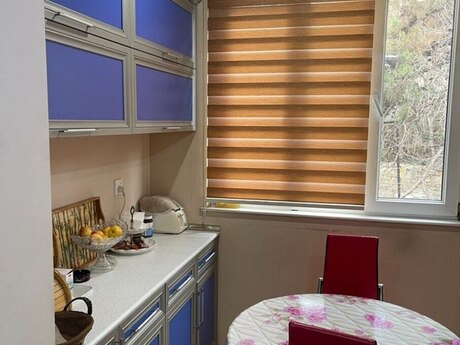 3 otaqlı köhnə tikili - Nizami m. - 76 m²