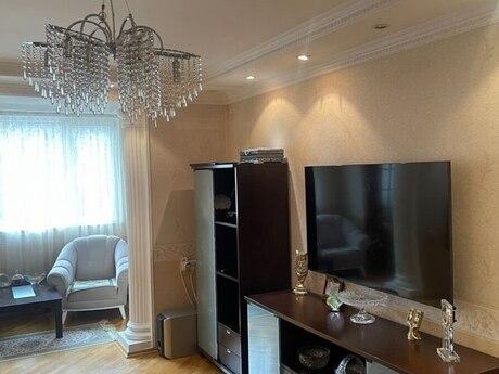 Объявление №6031065 - Баку, м. Низами, 3-комн., 76 м², 3/5 этаж