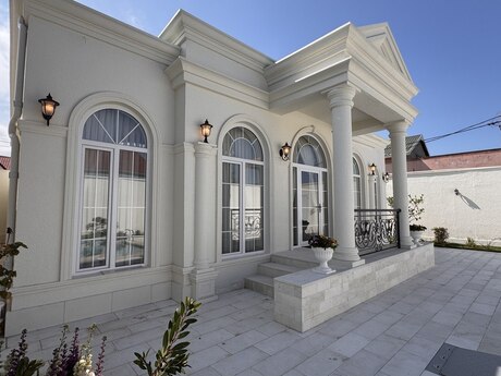 4 otaqlı həyət evi/bağ evi - Mərdəkan q. - 160 m²