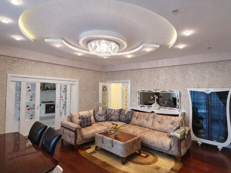 4 otaqlı yeni tikili - Şah İsmayıl Xətai m. - 190 m²