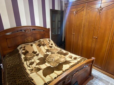 2 otaqlı köhnə tikili - Binəqədi r. - 60 m²