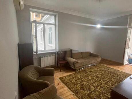 1 otaqlı köhnə tikili - Şah İsmayıl Xətai m. - 40 m²