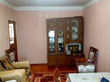 3 otaqlı köhnə tikili - Xalqlar Dostluğu m. - 90 m²