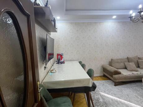 3 otaqlı köhnə tikili - Memar Əcəmi m. - 70 m²