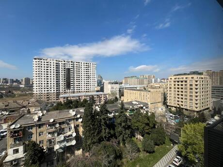 2 otaqlı köhnə tikili - Şah İsmayıl Xətai m. - 75 m²