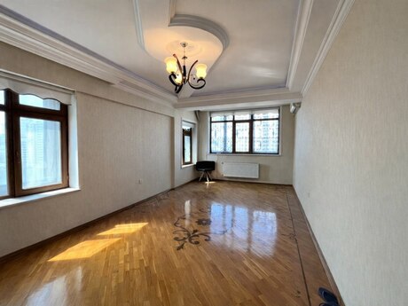 2 otaqlı köhnə tikili - Şah İsmayıl Xətai m. - 75 m²