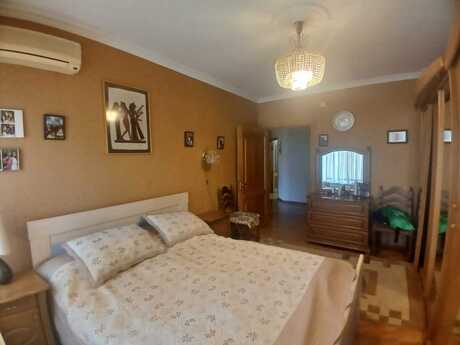 3 otaqlı köhnə tikili - 28 May m. - 90 m²