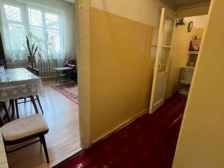 3 otaqlı köhnə tikili - Şah İsmayıl Xətai m. - 60 m²