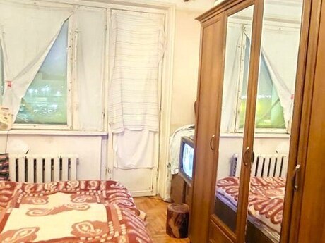 4 otaqlı köhnə tikili - Həzi Aslanov m. - 110 m²