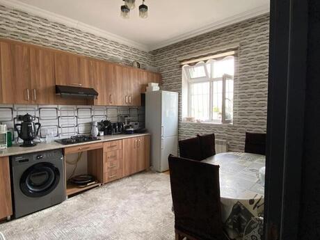 3 otaqlı həyət evi/bağ evi - Novxanı q. - 80 m²