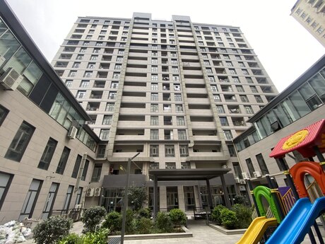 2-комнатная квартира, 70 м², 28 May: 270 000 ₼ 2