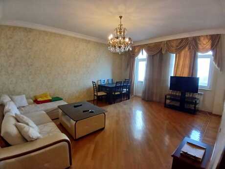 3 otaqlı mənzil, 137 m², Nizami: 415 000 ₼ 3