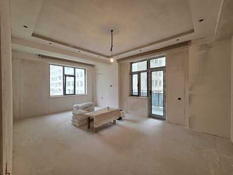 4 otaqlı yeni tikili - Gənclik m. - 146 m²