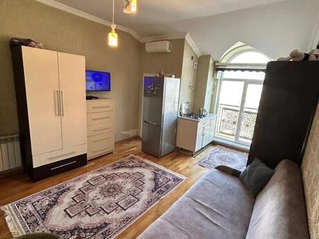 Объявление №6031808 - Баку, м. 28 мая, 1-комн., 56 м², 3/5 этаж