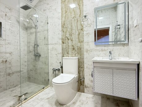 House with Garden, Villa For Sale