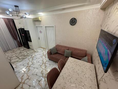 4 otaqlı yeni tikili - Azadlıq Prospekti m. - 135 m²