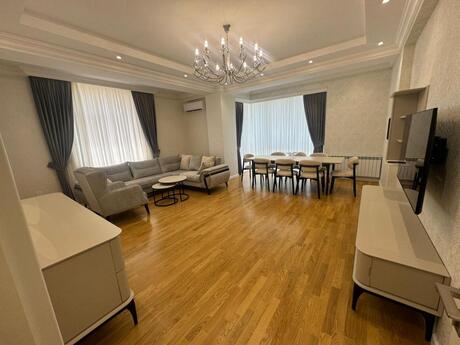 3 otaqlı yeni tikili - 28 May m. - 136 m²