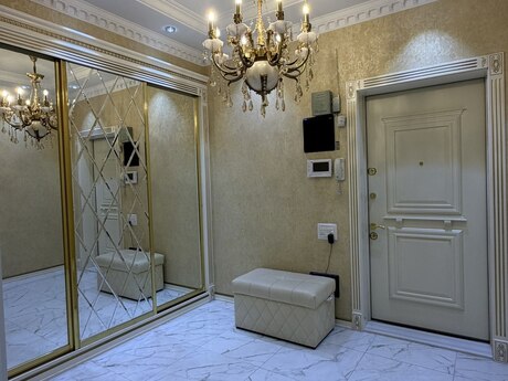 3 otaqlı yeni tikili - Nəsimi r. - 154 m²