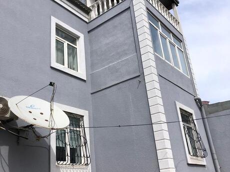 6 otaqlı həyət evi/bağ evi - Mehdiabad q. - 350 m²