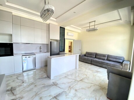 4 otaqlı yeni tikili - Ağ şəhər q. - 121 m²