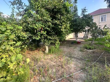 5 otaqlı həyət evi/bağ evi - Novxanı q. - 200 m²