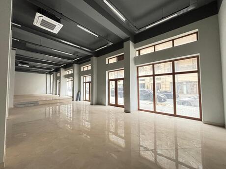 Obyekt - Ağ şəhər q. - 480 m²