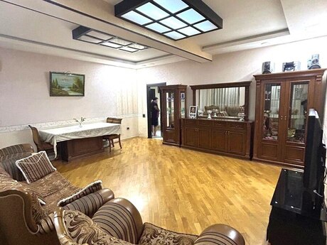 3 otaqlı yeni tikili - Şah İsmayıl Xətai m. - 128 m²