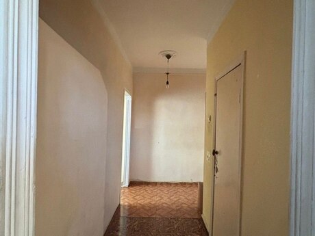 1 otaqlı köhnə tikili - Həzi Aslanov m. - 40 m²