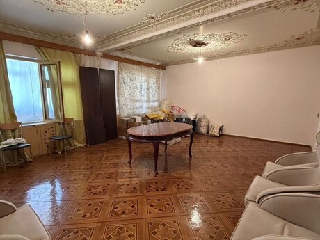 5 otaqlı köhnə tikili - Xalqlar Dostluğu m. - 125 m²