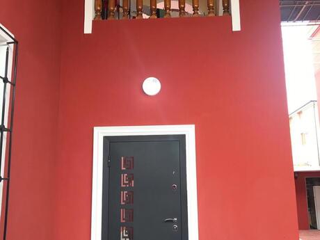 5 otaqlı həyət evi/bağ evi - Gənclik m. - 200 m²